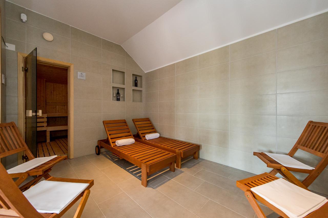 Pilvax Hotel Superior カロチャ エクステリア 写真